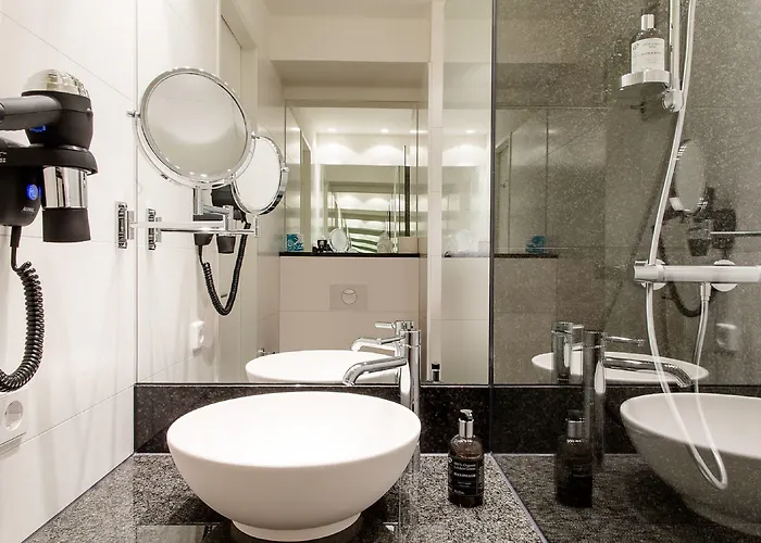 One Warsaw-chopin Hotel 2*