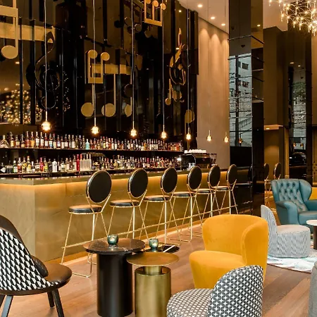 One Warsaw-chopin 2*