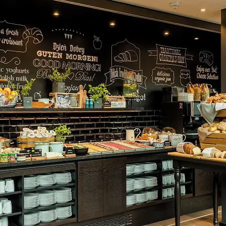 One Warsaw-chopin Varşova