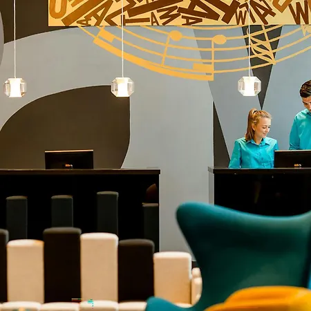 One Warsaw-chopin Warschau