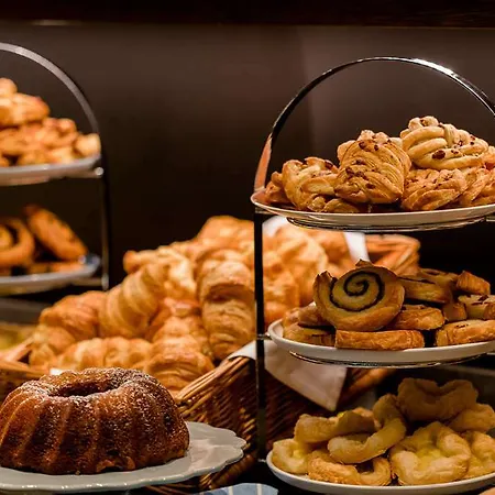 Otel One Warsaw-chopin