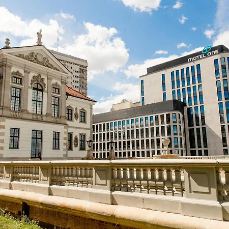 One Warsaw-chopin 3* Warsaw