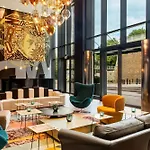 One Warsaw-chopin 2* Warsaw