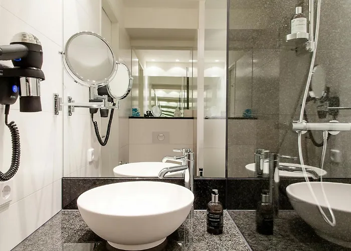 One Warsaw-chopin Hotel 2*